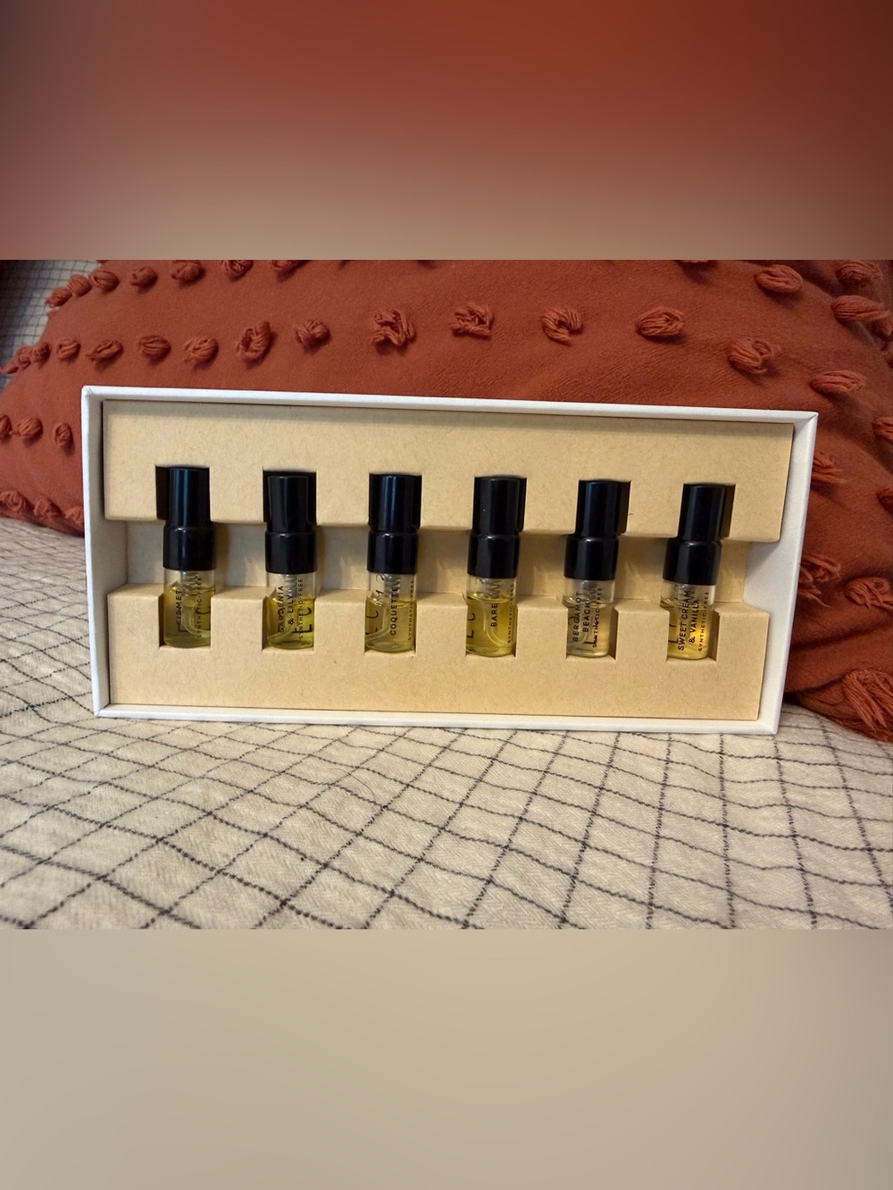 Esas Perfume Sample Discovery Kit Women’s Core
